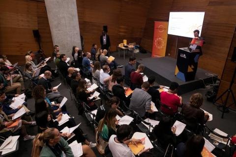 Edivandro Conforto palestrando em evento da Brightline